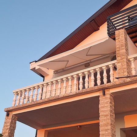 Apartments Cetiri Sestrice Novigrad  Exterior foto